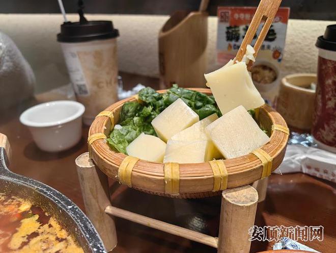 圈的“扛把子” 冬旅游的新势力麻将胡了模拟器安顺夺夺粉：美食(图2)